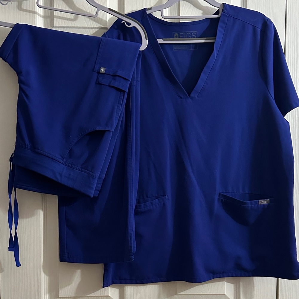 Figs Women's Straight Leg Scrub Set in Deep Royal Blue